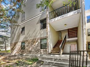 6705 S Field Street 827, Littleton CO 80128