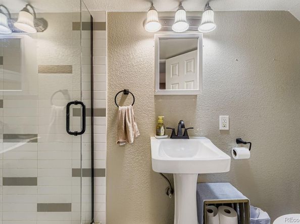 21101 E Belleview Place, Centennial CO 80015