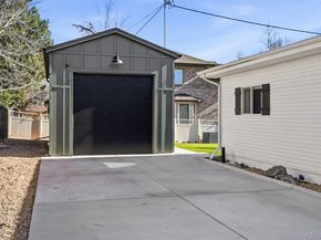 6940 Independence Street, Arvada CO 80004