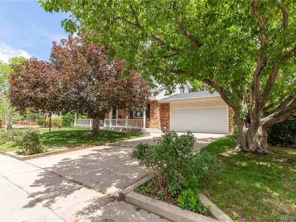 1061 E Briarwood Circle N, Centennial CO 80122