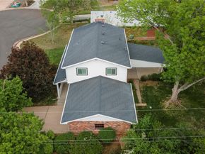 1061 E Briarwood Circle N, Centennial CO 80122