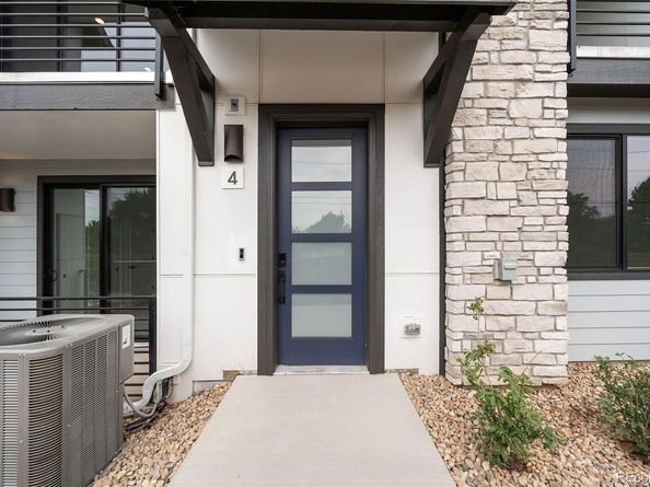 2076 S Holly Street 3, Denver CO 80222