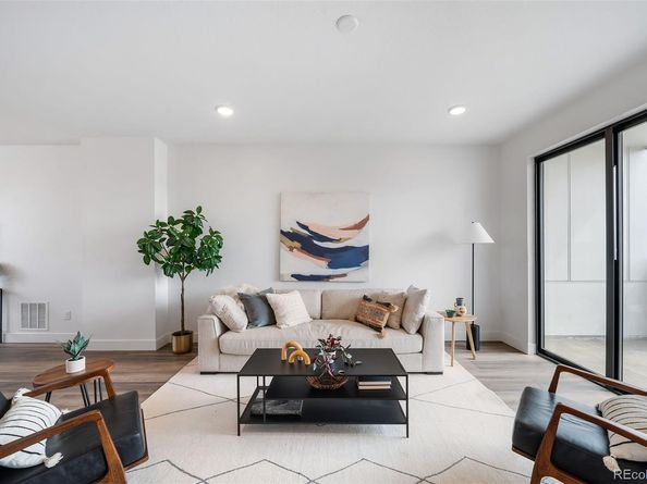 2076 S Holly Street 3, Denver CO 80222