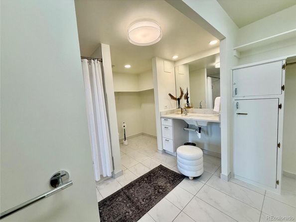 3131 E Alameda Avenue 1006, Denver CO 80209