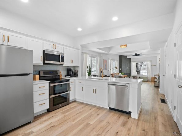 9602 W Chatfield Avenue E, Littleton CO 80128