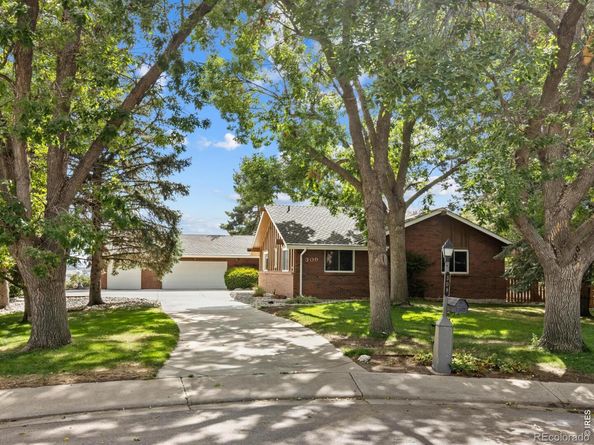309 Glenview Court, Longmont CO 80504