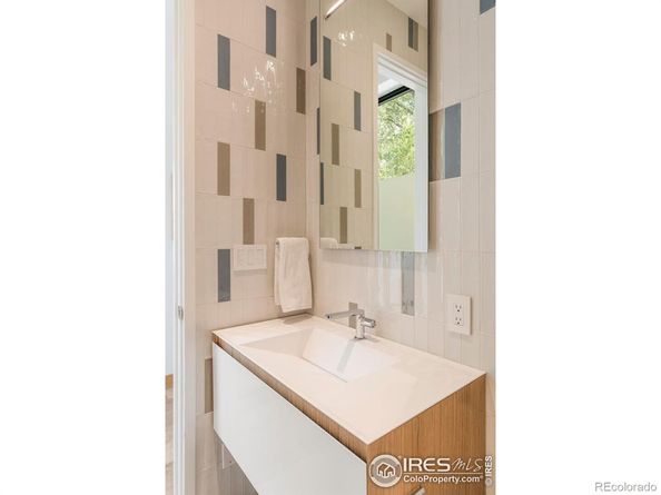 944 Arapahoe Avenue B, Boulder CO 80302
