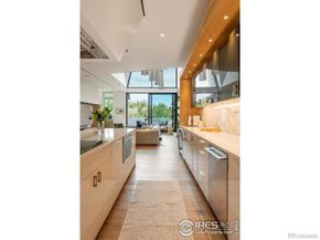 944 Arapahoe Avenue B, Boulder CO 80302