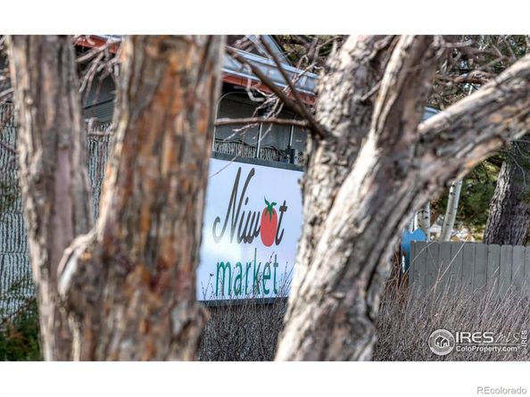 8050 Niwot Road 28, Niwot CO 80503