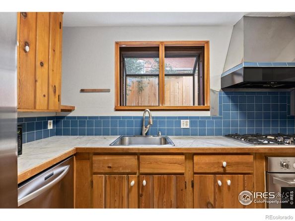 911 Lincoln Place, Boulder CO 80302