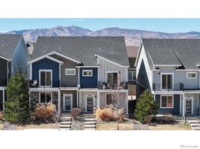 1083 Mountain Drive B, Longmont CO 80503
