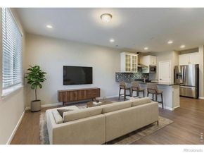 690 Stonebridge Drive, Longmont CO 80503