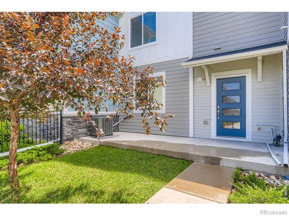 690 Stonebridge Drive, Longmont CO 80503