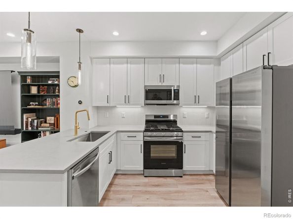 2016 W 46th Avenue, Denver CO 80211