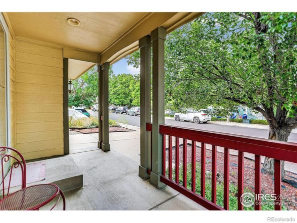 1131 S Chester Court, Denver CO 80247