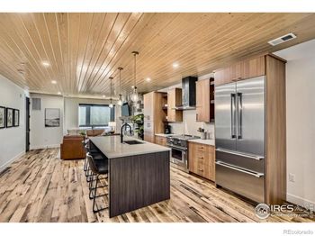 1109 Neon Forest Circle