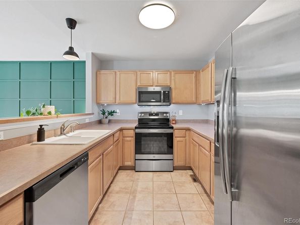 893 S Evanston Circle, Aurora CO 80012