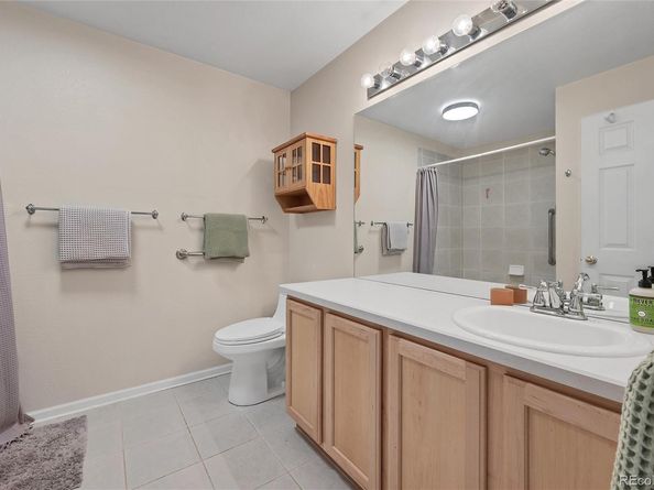 893 S Evanston Circle, Aurora CO 80012
