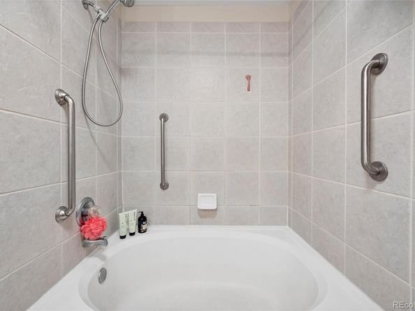 893 S Evanston Circle, Aurora CO 80012