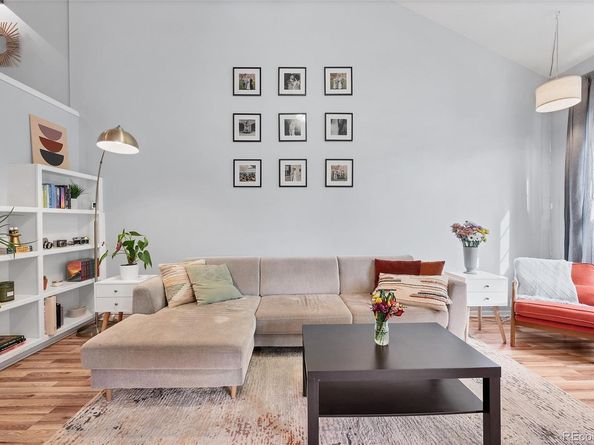 893 S Evanston Circle, Aurora CO 80012