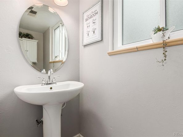 10250 W Saratoga Place, Littleton CO 80127