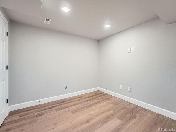 19098 E Ida Drive, Aurora CO 80015