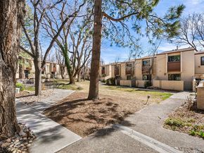 1060 S Parker Road 35, Denver CO 80231