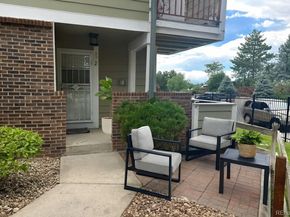909 S Dawson Way 2, Aurora CO 80012
