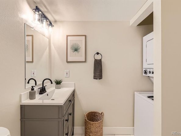 909 S Dawson Way 2, Aurora CO 80012