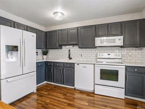 17698 E Loyola Drive D, Aurora CO 80013