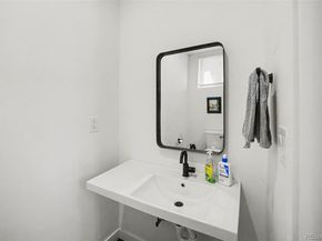 6065 W 16th Avenue, Lakewood CO 80214