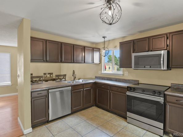 19575 E Saratoga Avenue, Centennial CO 80015