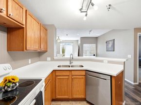 2575 S Syracuse Way H202, Denver CO 80231