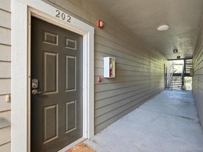 2575 S Syracuse Way H202, Denver CO 80231