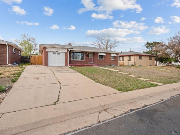 1207 S Gray Street, Lakewood CO 80232