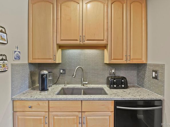 7197 S Dahlia Court, Centennial CO 80122