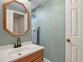 7197 S Dahlia Court, Centennial CO 80122