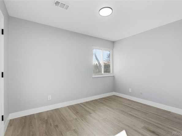 932 S Peoria Street, Aurora CO 80012