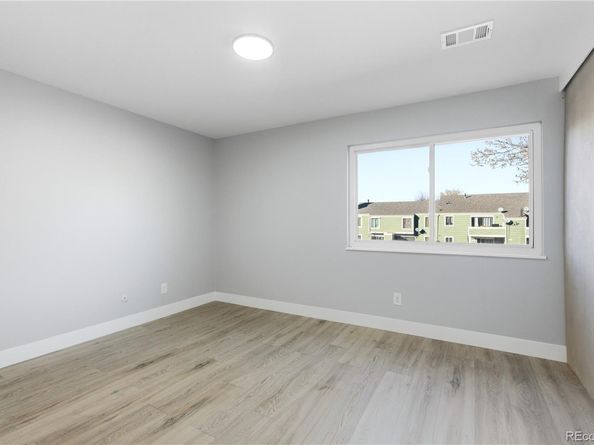 932 S Peoria Street, Aurora CO 80012