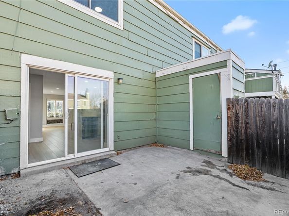 932 S Peoria Street, Aurora CO 80012