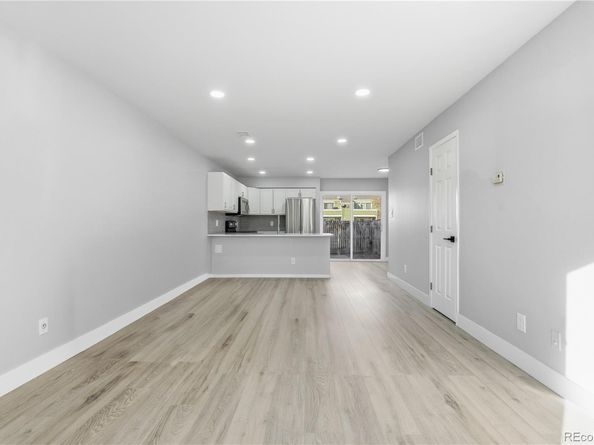 932 S Peoria Street, Aurora CO 80012