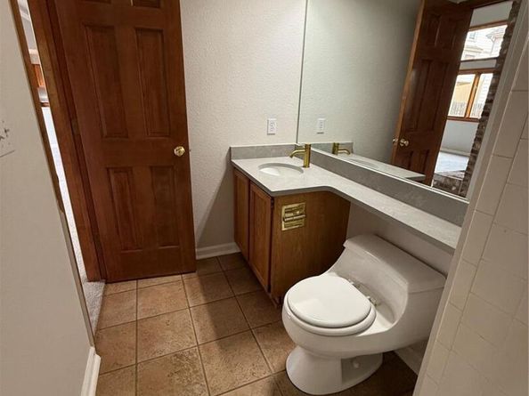 5863 S Danube Street, Aurora CO 80015