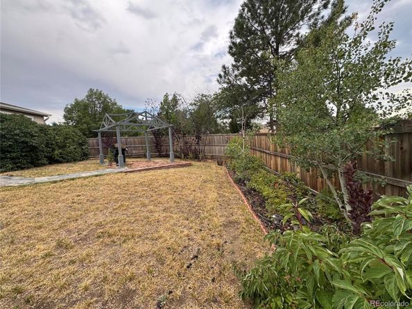 5593 S Valdai Way, Aurora CO 80015