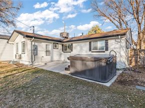 555 Everett Street, Lakewood CO 80226