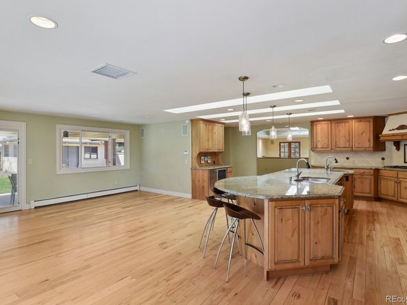 Undisclosed Address #7369632, Greenwood Village CO 80111