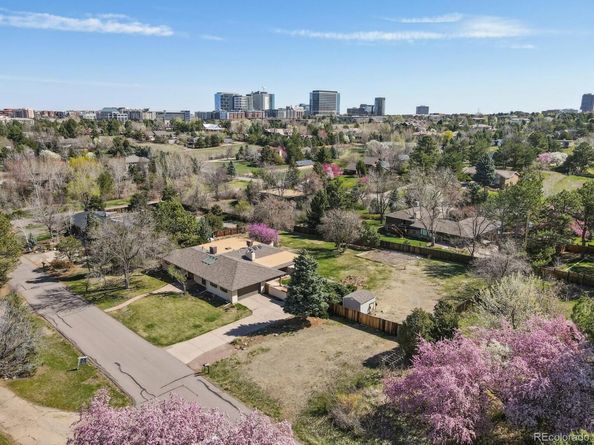 Undisclosed Address #7369632, Greenwood Village CO 80111