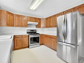 367 Wadsworth Circle, Longmont CO 80504
