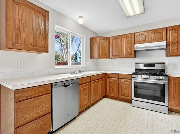 367 Wadsworth Circle, Longmont CO 80504