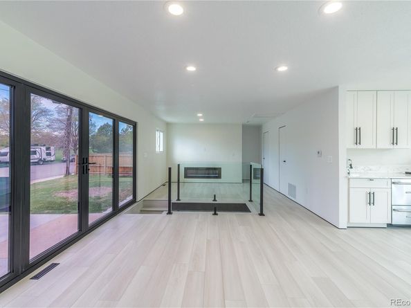 6735 W 2nd Avenue, Lakewood CO 80226