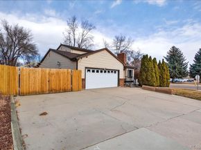 10805 W Alamo Place, Littleton CO 80127